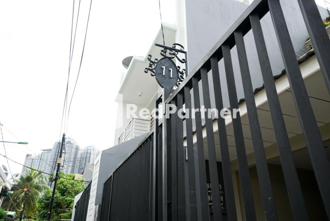 Tomang Gelong Guest House Syariah Mitra Reddoorz Jakarta Exterior photo